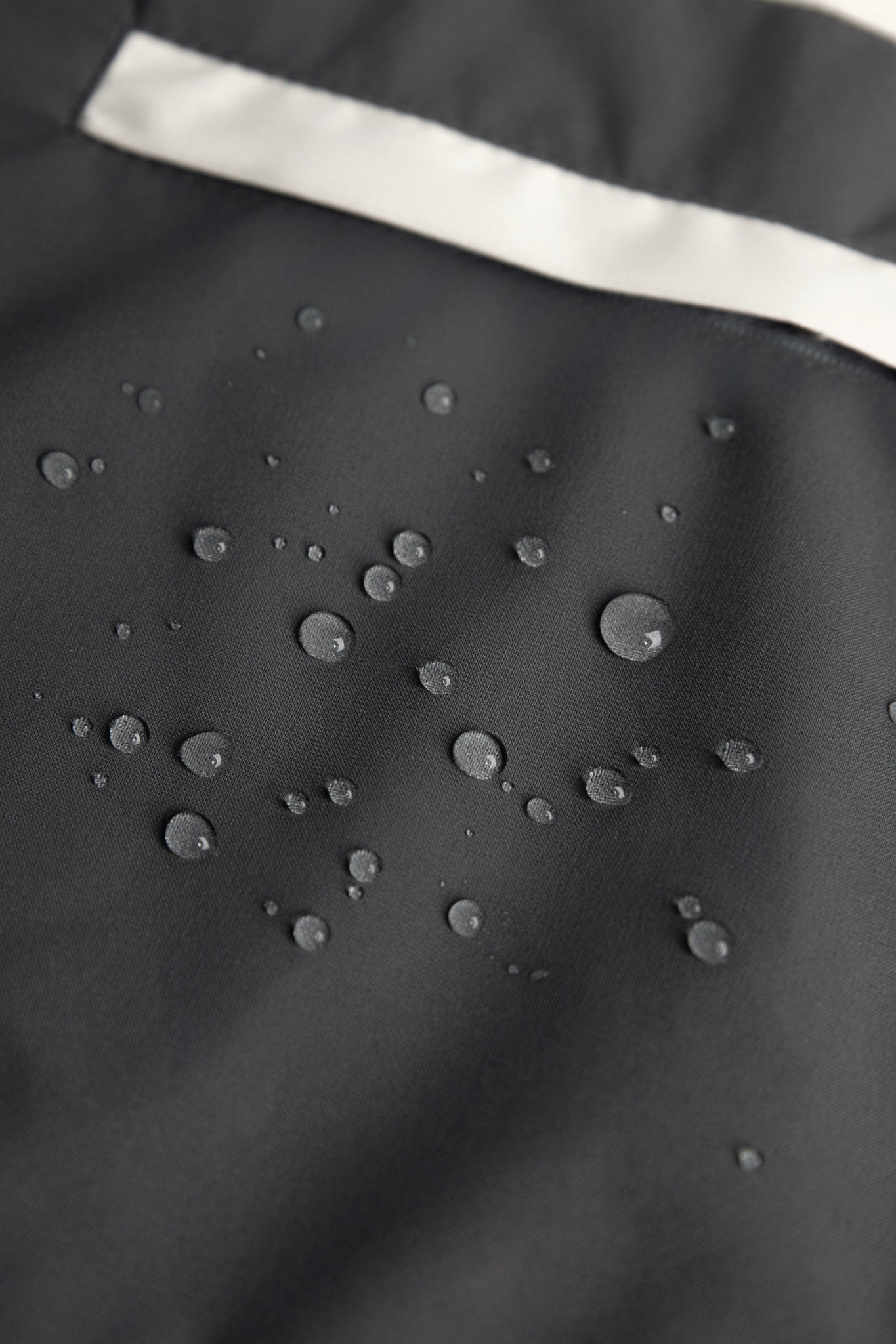 Lightweight waterproof dog jacket with adjustable fit, wind shield, and hidden pocket—perfect for city streets and mountain trails alike, always keep dry, fresh and stylish.#color_Grey Ivory